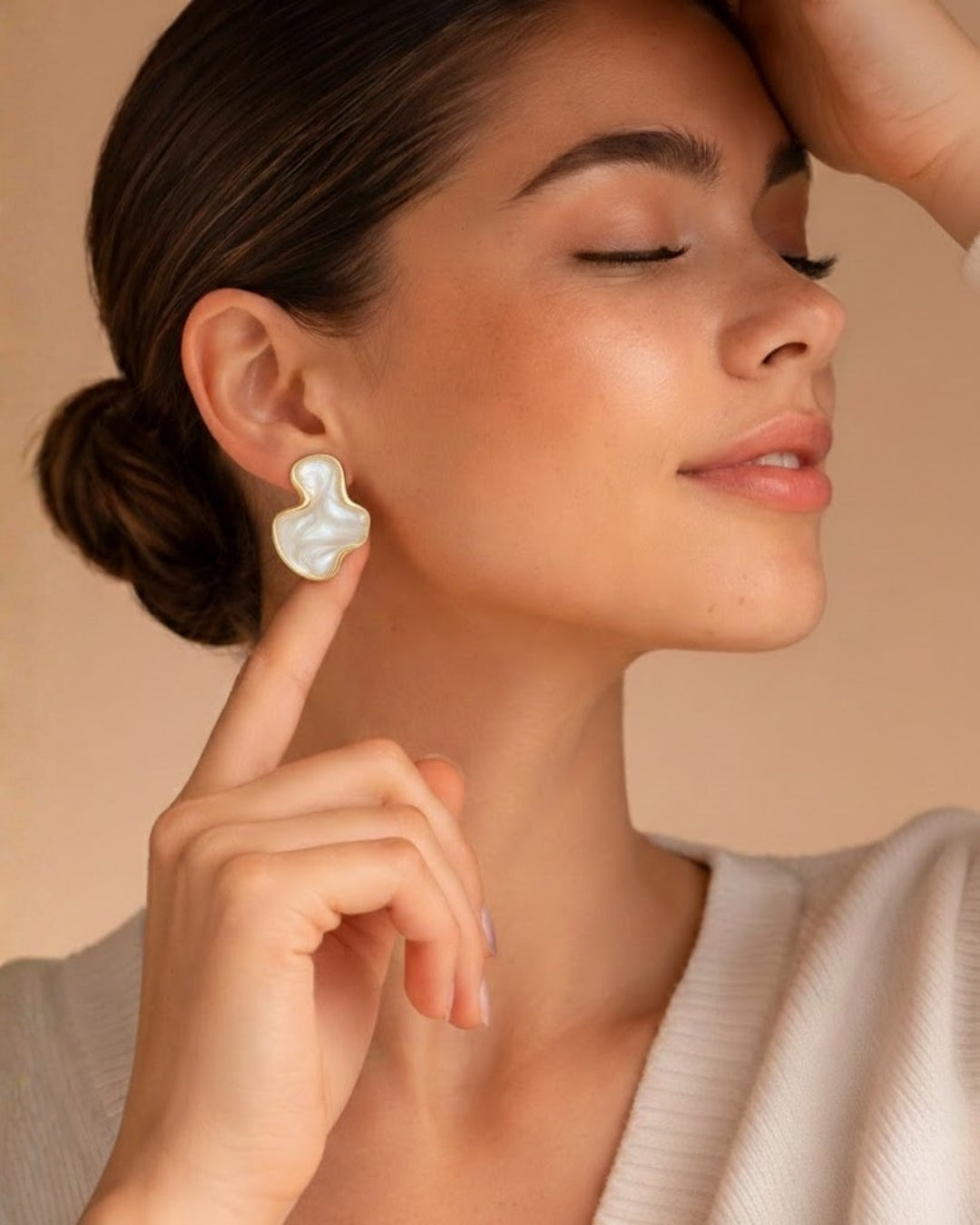 Dripping enamel stud earings