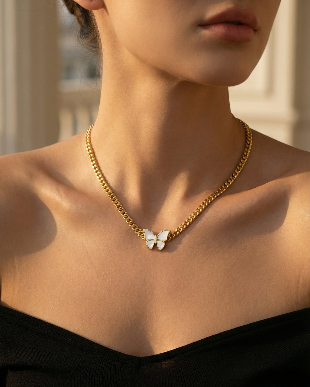 Snake chain butterfly choker necklace