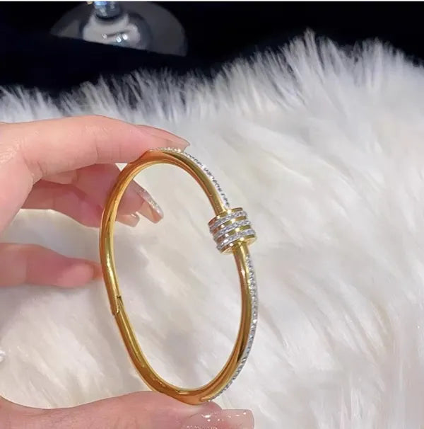 Elegant Cross Border Zircon Bangle Bracelet 18K Gold Plated