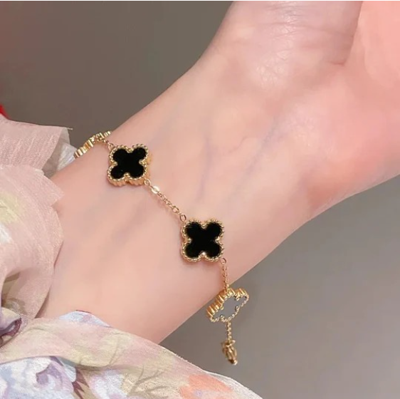 Black Lucky Clover Bracelet