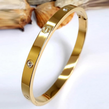 Classic Gold Toned Bracelet