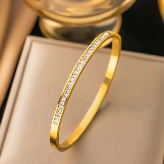 Zircon Studded Bracelet