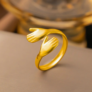 Trendy Hug Ring