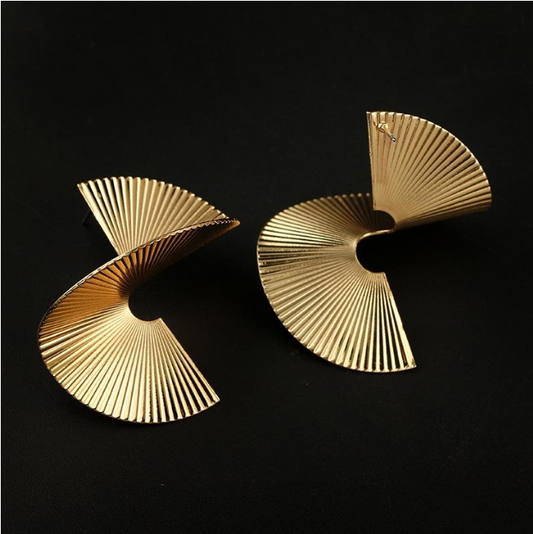 Geometric Spiral Big Stud Earrings