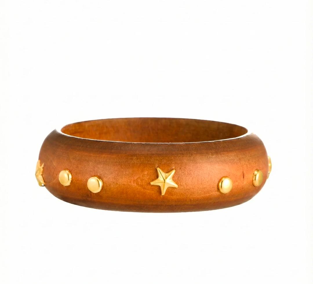 Wooden Star Bangle - Flat Lay