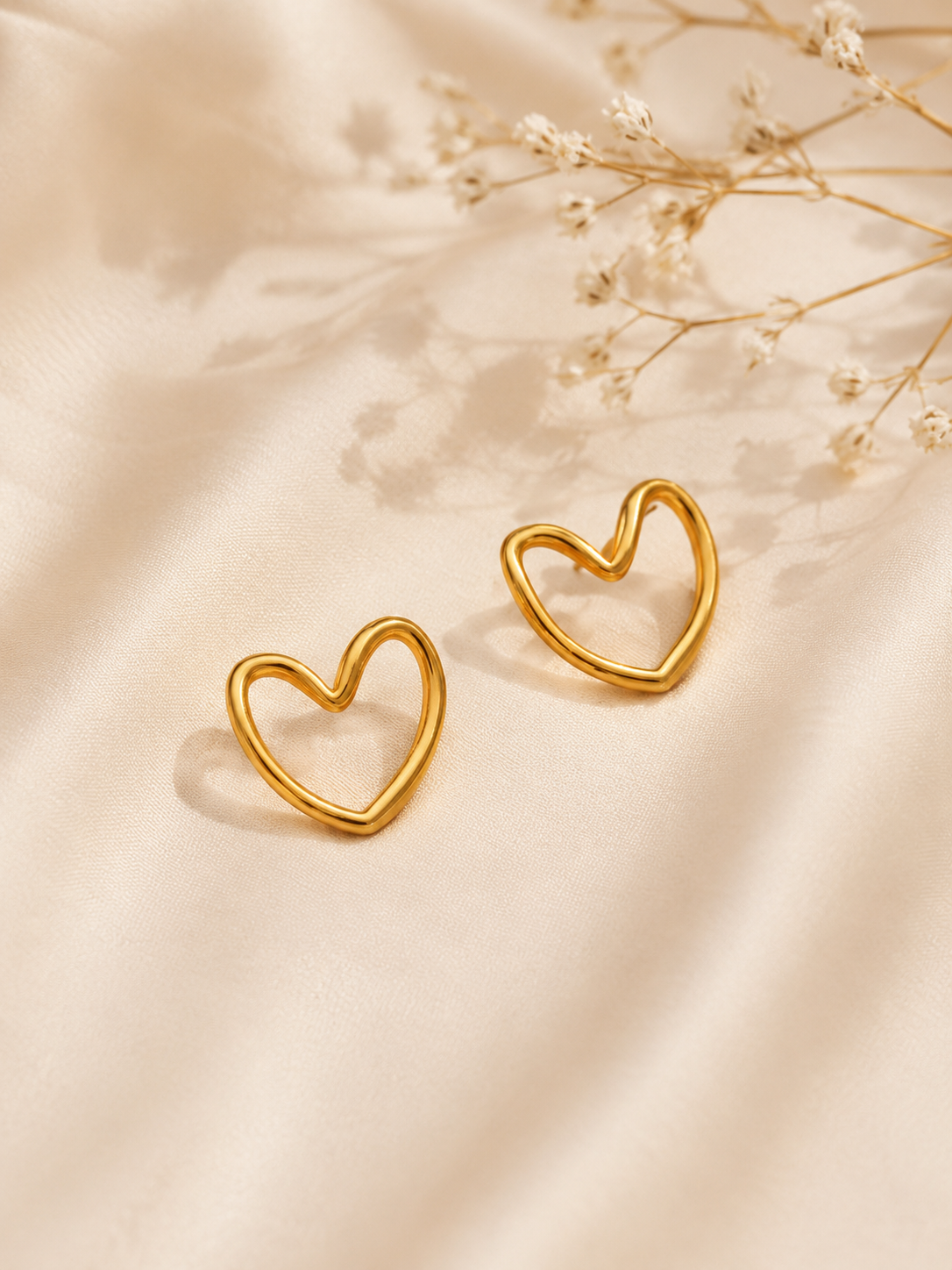 Trendy Heart Hollow Jewellery